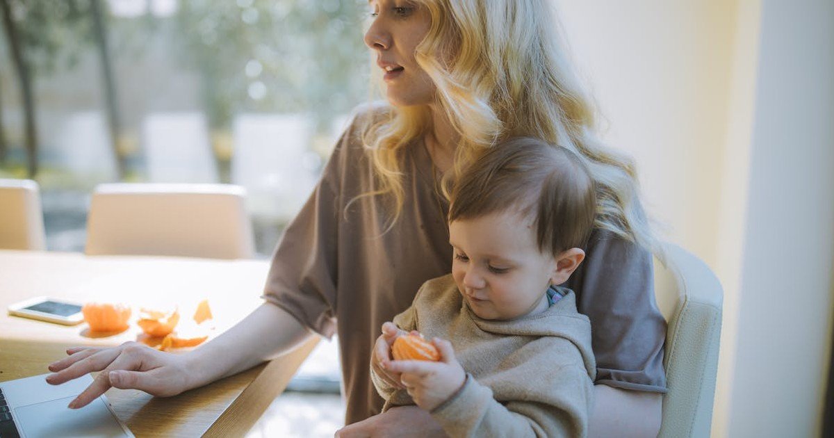 Breast pump photo for Baby Buddha vs Spectra S1+: Portable vs Traditional