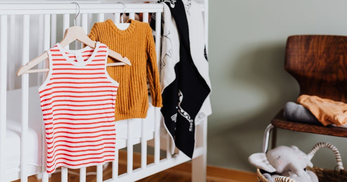 Featured image for how to choose a crib