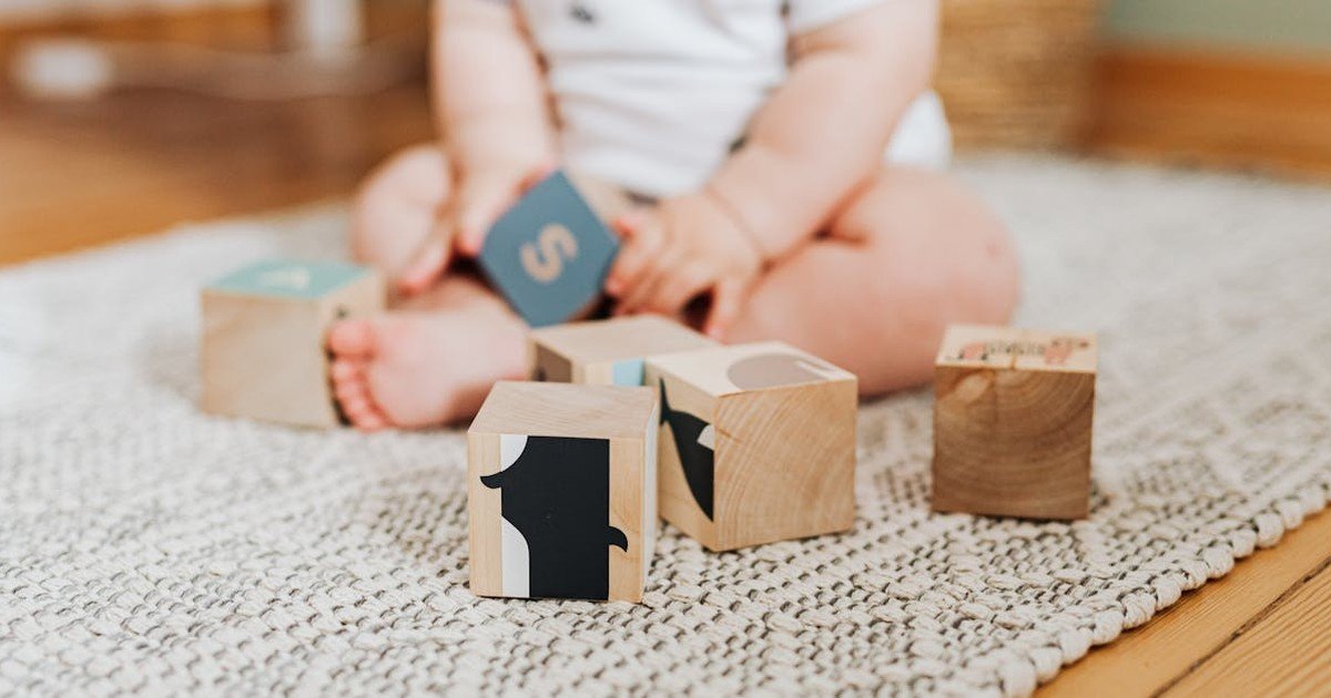 Baby toys and play photo for Lovevery Play Kit: What Parents Actually Think (2026)