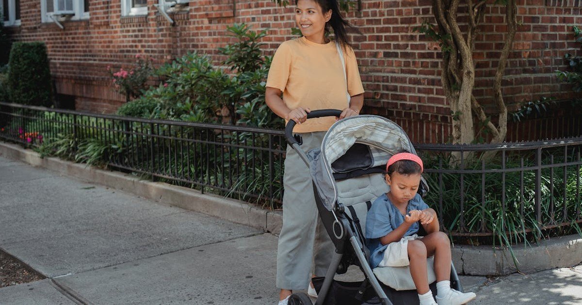 Featured image for mockingbird stroller parent reviews