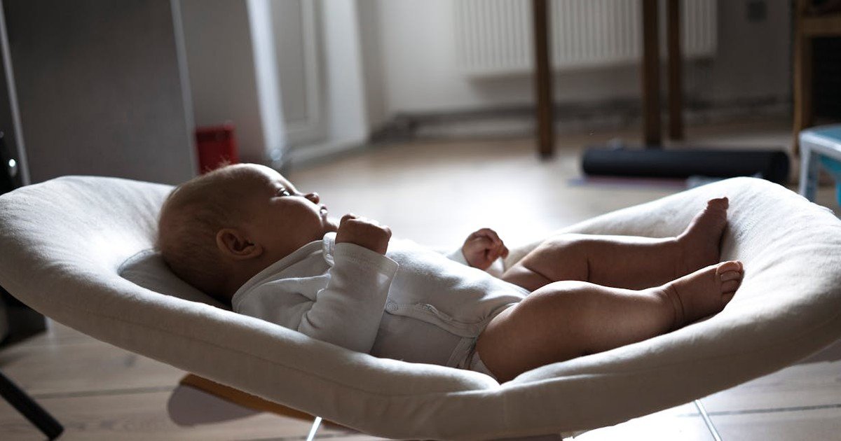 Featured image for snoo vs cradlewise vs halo bassinest